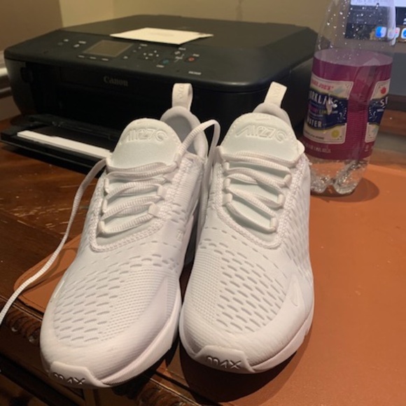 Nike Air Max 270 - Picture 1 of 4